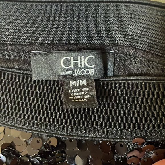 Stretch sequinned little back skirt 🔥 - Picture 3 of 3